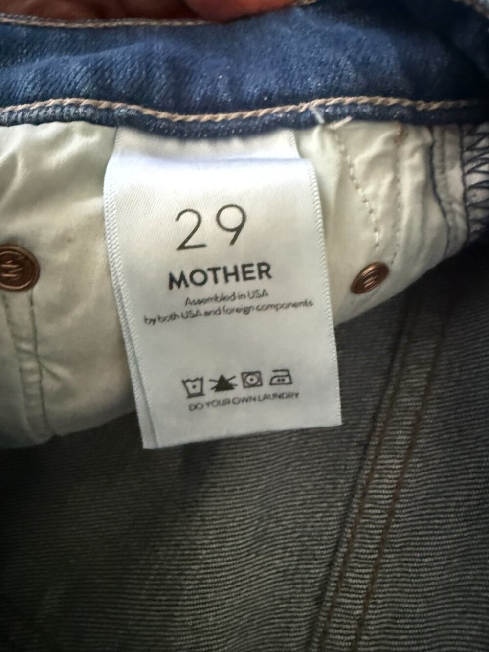 MOTHER The Rascal Slit Flip-29- Embroidered Cherry- Fray- High Rise- MSRP $228 - Picture 12 of 13